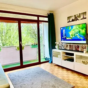  Appartement Bel Lumineux A Antony. France